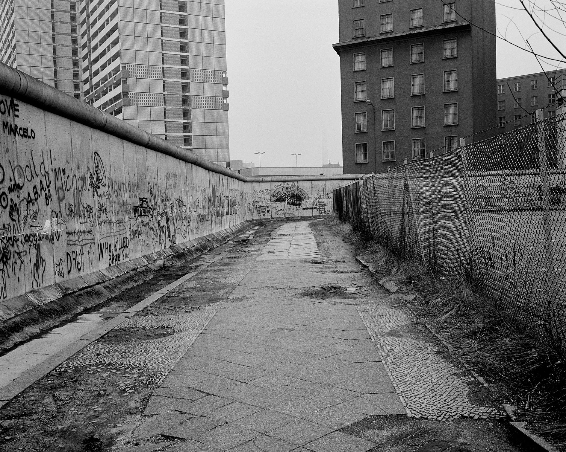 The Wall, Alte Jacobstrasse (West Berlin 1988)